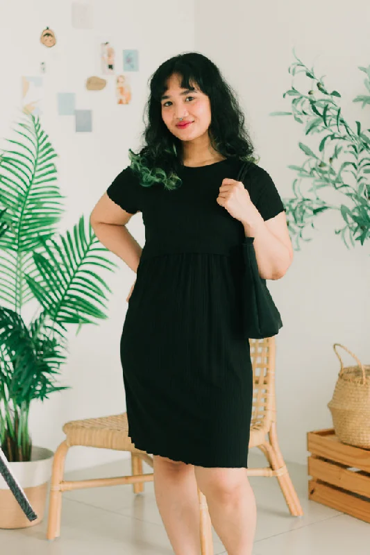 Envie Lift-Up Nursing Dress in Black