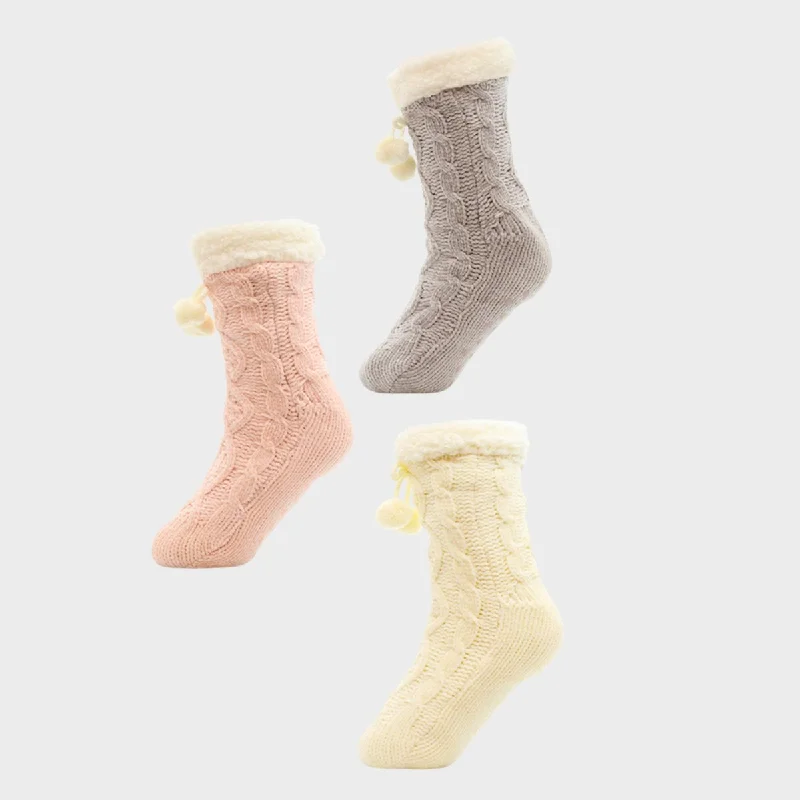 Ladies Chenille Cable Lounge Socks